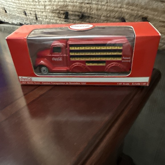 Coca-Cola Other - Coca-Cola 1937 Bottle Truck Diecast 1:87 Scale